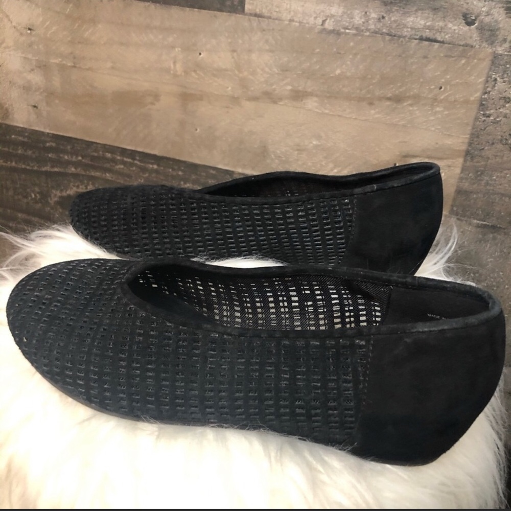 Eileen Fisher Black Hidden Wedge 1” Heel Flats Gem